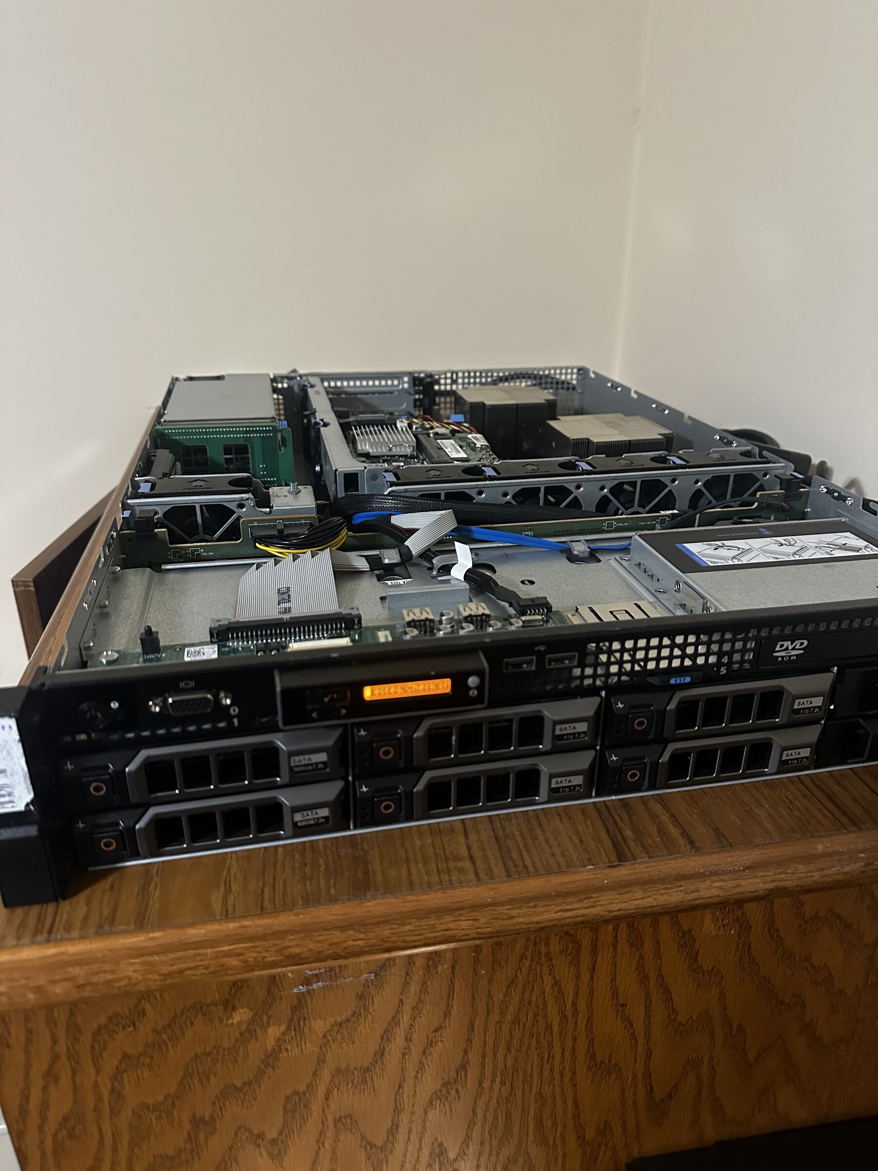 Top-down view of the open R510 chassis